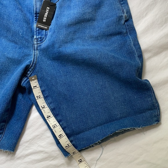 Express high rise shorts - Picture 3 of 6